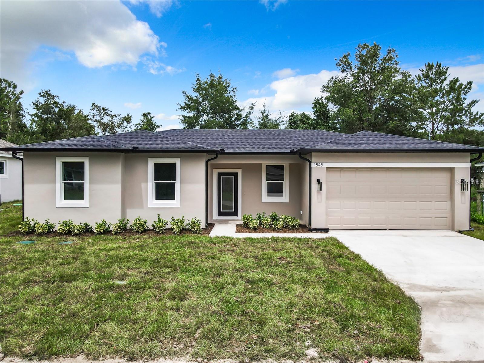 17th St, Orange City, FL 32763