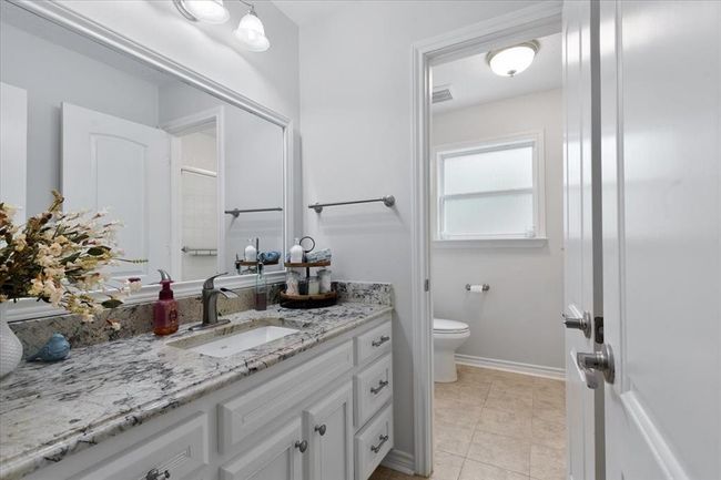 5004 Colmesneil St, House other with 4 bedrooms, 3 bathrooms and 2 parking in Pearland TX | Image 18