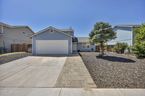 225 Poppy Hills Dr, Fernley, NV, 89408-7524 | Card Image