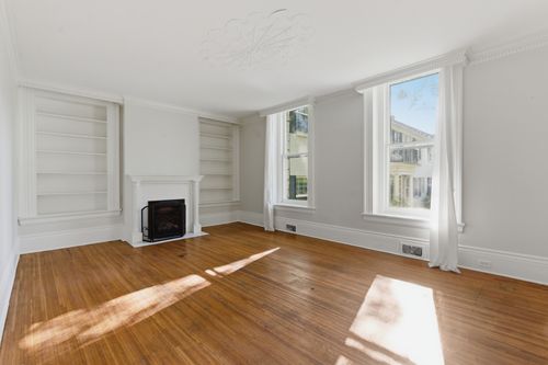 442 Bowling Ave, Nashville, TN, 37205-2524 | Card Image