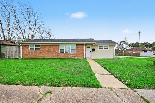 2102 Hillshire Dr, Deer Park, TX, 77536-5858 | Card Image
