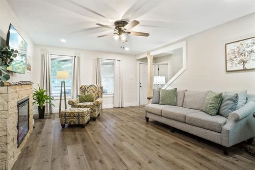 232 Hiland Ln, Pottsboro, TX, 75076-4114 | Card Image