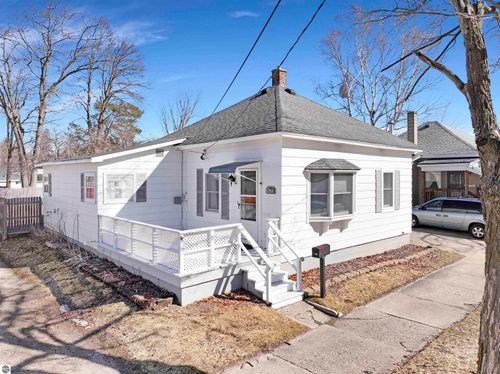 139 Mosser St, Cadillac, MI, 49601-2523 | Card Image