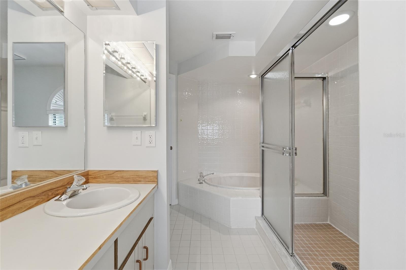 Residential in ALTAMONTE SPRINGS 5