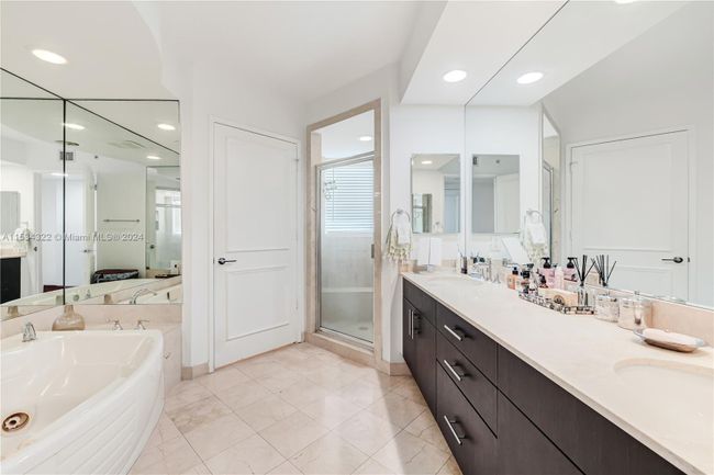 PH-12 - 765 Crandon Blvd, Condo with 3 bedrooms, 4 bathrooms and null parking in Key Biscayne FL | Image 19