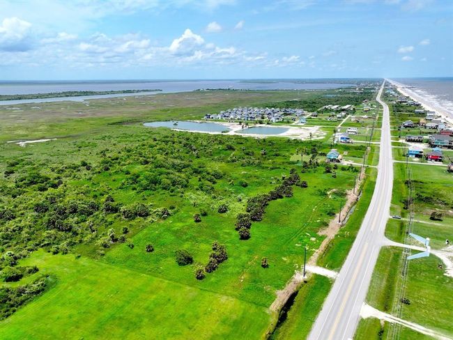 1239 Highway 87, Home with 0 bedrooms, 0 bathrooms and null parking in Gilchrist TX | Image 8