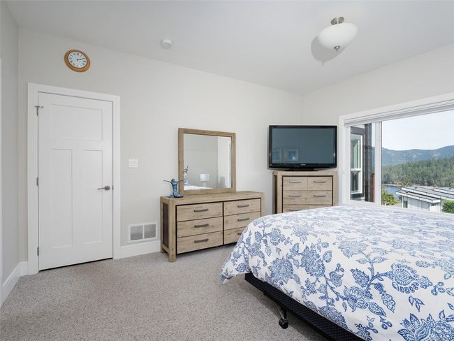 Gorgeous ocean views! | Image 12