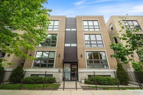 1n-4042 Western Ave, Chicago, IL, 60618-3706 | Card Image