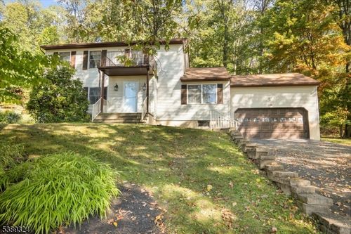 195 Mount Pleasant Ave, ROCKAWAY, NJ, 07866-2817 | Card Image