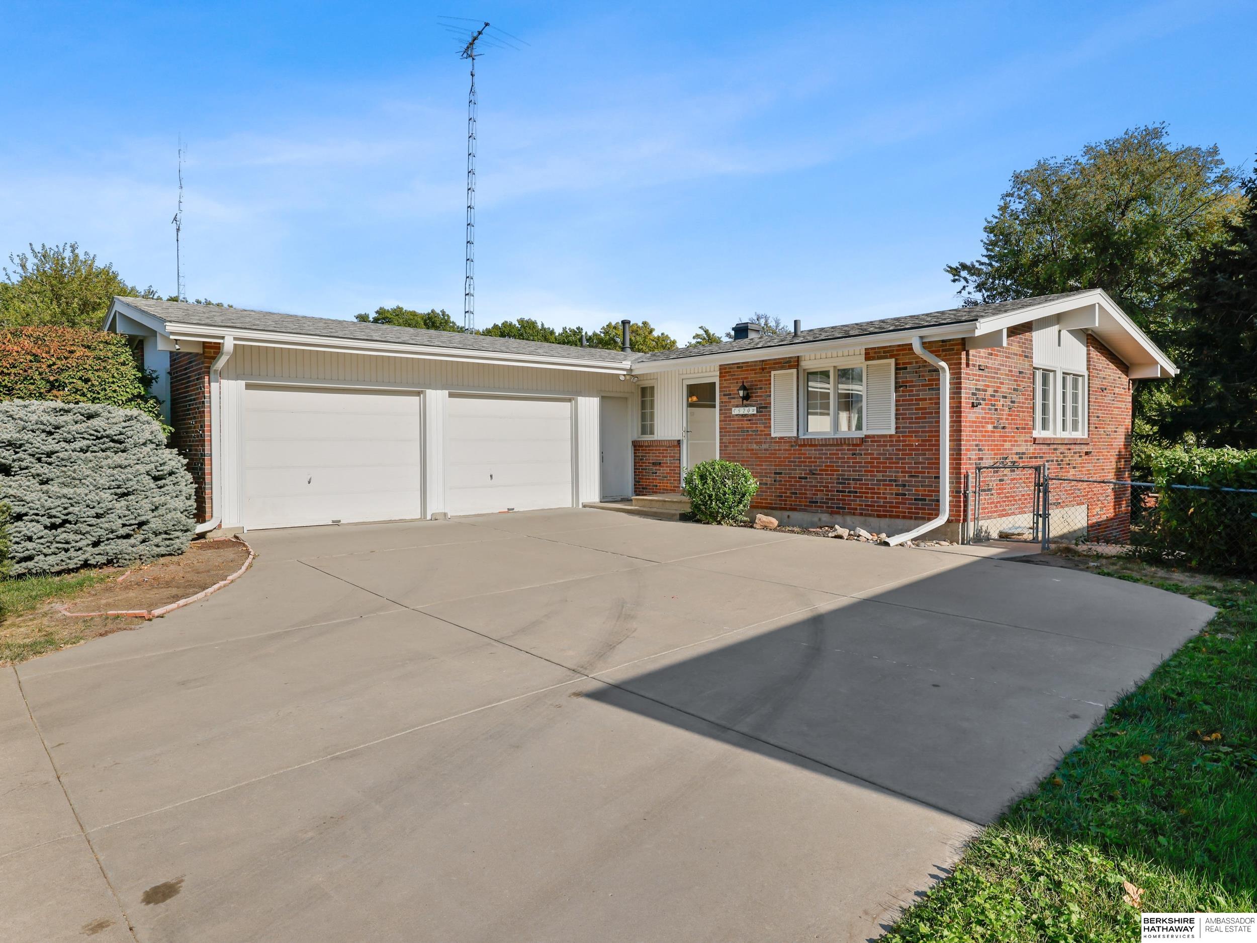 Jeffery Dr, Lincoln, NE 68505
