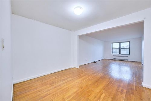 apt-4k-100 Ocean Pkwy, Brooklyn, NY, 11218-1744 | Card Image