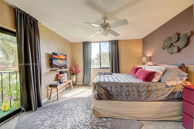 3750 Victoria Dr, Townhouse with 2 bedrooms, 3 bathrooms and null parking in West Palm Beach FL | Image 15