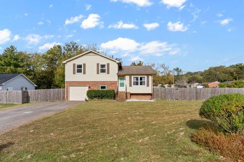 135 Grenadier Dr, Franklin, TN, 37064-2322 | Card Image