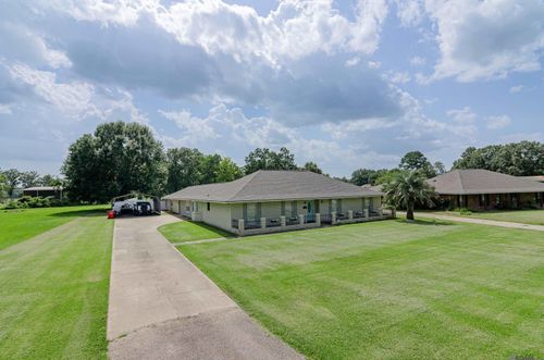 10517 Buxton Rd, Saint Amant, LA, 70774-4206 | Card Image