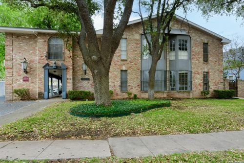 apt-e-215 W Mistletoe Ave, San Antonio, TX, 78212-3403 | Card Image