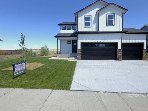 2431 Mercy Ln, Casper, WY, 82609-3423 | Card Image