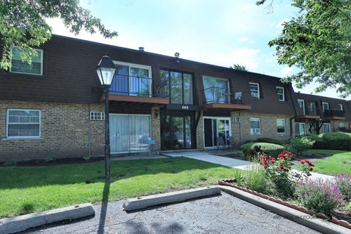 209-665 Grove Dr, Buffalo Grove, IL, 60089-4038 | Card Image