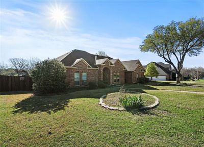 View of front facade featuring a front lawn | Image 2