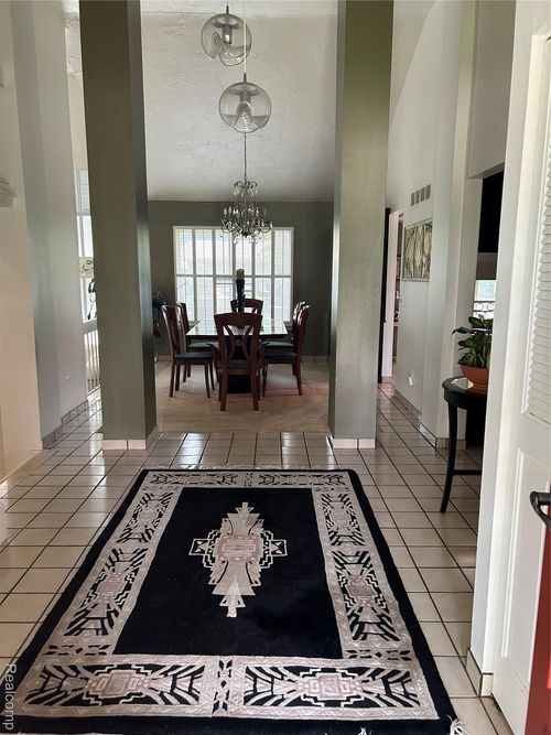 34423 Lakehurst Dr, Farmington Hills, MI, 48331-2776 | Card Image