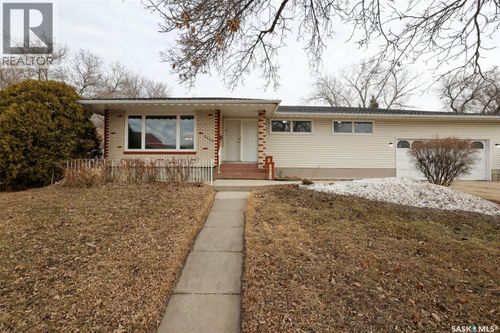 5450 Sherwood Dr, Regina, SK, S4R5M3 | Card Image