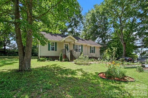 1209 S Juniper St, Kannapolis, NC, 28081-4121 | Card Image