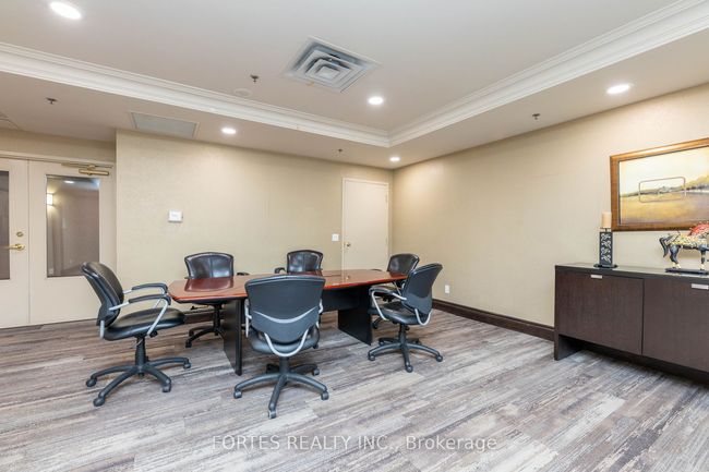 1101 - 9 Michael Power Pl, Condo with 2 bedrooms, 2 bathrooms and null parking in Etobicoke ON | Image 28