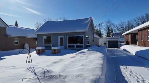 47 Need St, Bobcaygeon, ON, K0M1A0 | Card Image