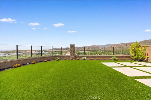 103 Spotted Quail, Irvine, CA, 92618-3517 | Card Image