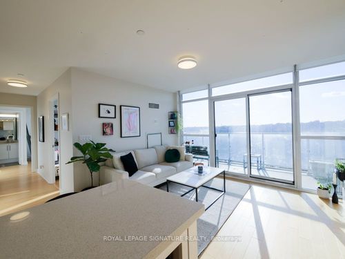 1010-58 Orchard View Boulevard, York, ON, M4R1B9 | Card Image