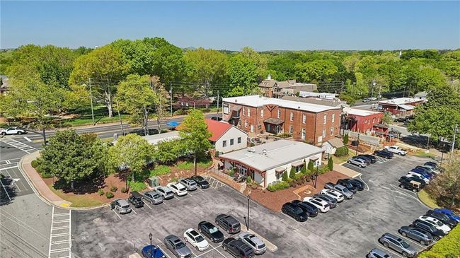171 Riverview Trl, Condo with 3 bedrooms, 4 bathrooms and 2 parking in Roswell GA | Image 60