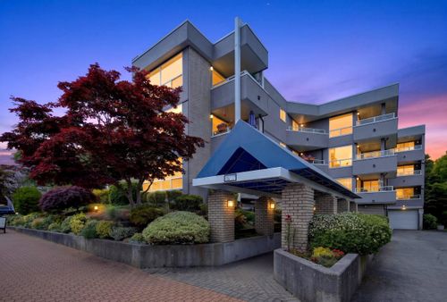202-15717 Marine Dr, White Rock, BC, V4B1E4 | Card Image