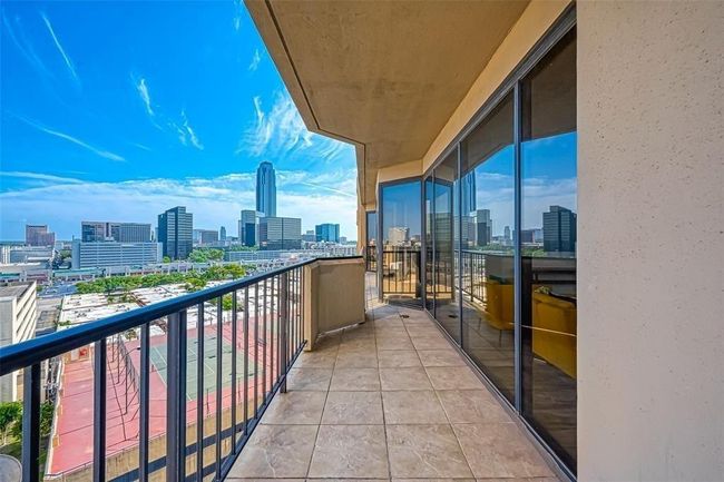 APT-1002 - 3350 Mccue Rd, Condo with 2 bedrooms, 2 bathrooms and 2 parking in Houston TX | Image 22