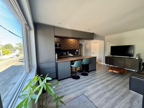 78 Melvin Ave, Hamilton, ON, L8H2J5 | Card Image