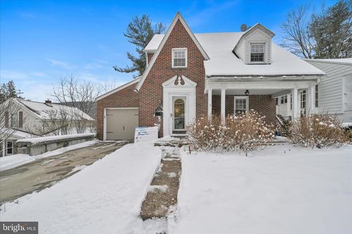 1611 Elk Ave, POTTSVILLE, PA, 17901-2119 | Card Image