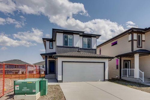 28 Southborough Bay, Cochrane, AB, T4C3J8 | Card Image