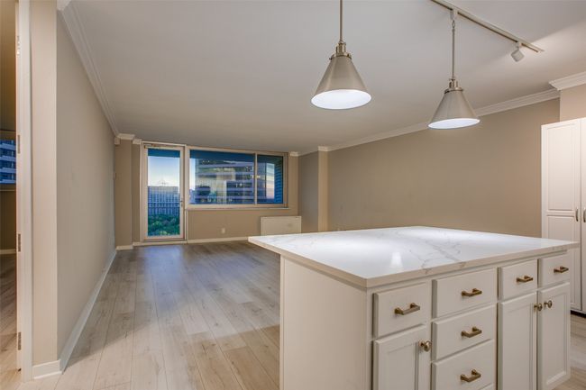 APT-1912 - 3883 Turtle Creek Blvd, Condo with 1 bedrooms, 1 bathrooms and null parking in Dallas TX | Image 4