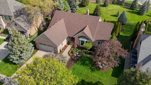4240 Kingshill Cir, Naperville, IL, 60564-9717 | Card Image