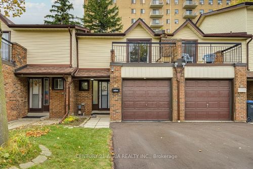 5-5 Mccallum Crt, Brampton, ON, L6W3M4 | Card Image