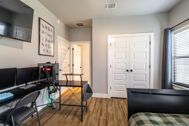 177 E Short Meadow Dr, House other with 4 bedrooms, 4 bathrooms and null parking in Lytle TX | Image 29
