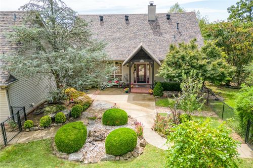 600 Beverly Hills Dr, Van Buren, AR, 72956-8393 | Card Image