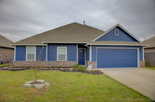 28056 E 149th Pl S, Coweta, OK, 74429-2415 | Card Image