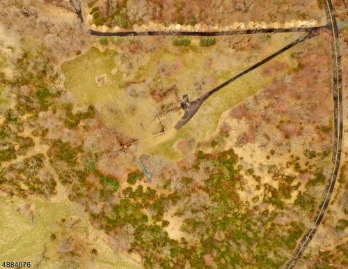 20 Dryden Rd, Bernardsville, NJ, 07924-1107 | Card Image