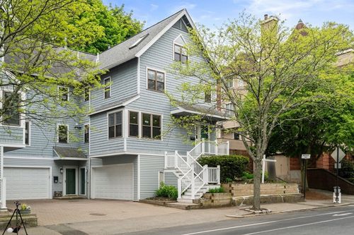 620-620 Washington St, Brookline, MA, 02446-4535 | Card Image