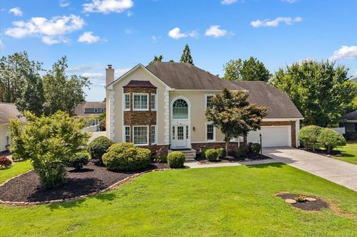 2001 Kingsridge Dr, Dalton, GA, 30720-5041 | Card Image