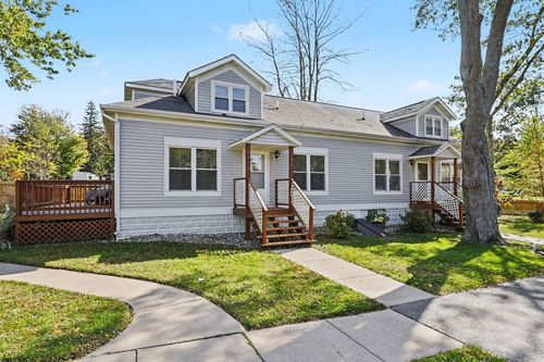 23-7370 N Shore Dr, South Haven, MI, 49090-9198 | Card Image