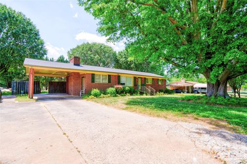 1202 Ridgemont Ave, Shelby, NC, 28150-3219 | Card Image