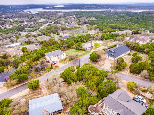 21500 Surrey Ln, Lago Vista, TX, 78645-4333 | Card Image