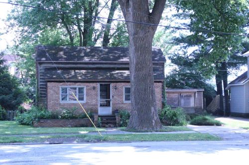 43 N Lincoln Ave, Niles, MI, 49120-1501 | Card Image