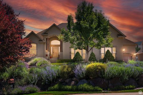 135 W Cove Dr, Elk Ridge, UT, 84651-4552 | Card Image