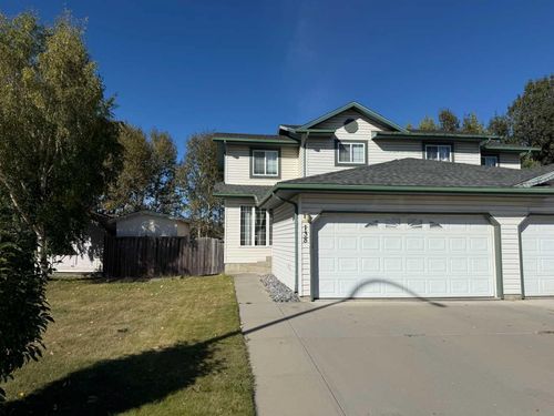 138 Wilson Ave, Hinton, AB, T7V1Z5 | Card Image